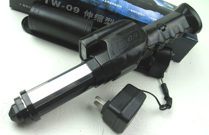 高電壓TW-09伸縮型防暴防身器材 高電壓TW-09伸縮型防暴防身器材